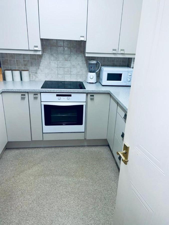 Service Apartment Thamesmead  Luaran gambar